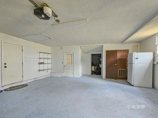182 Brentwood Dr