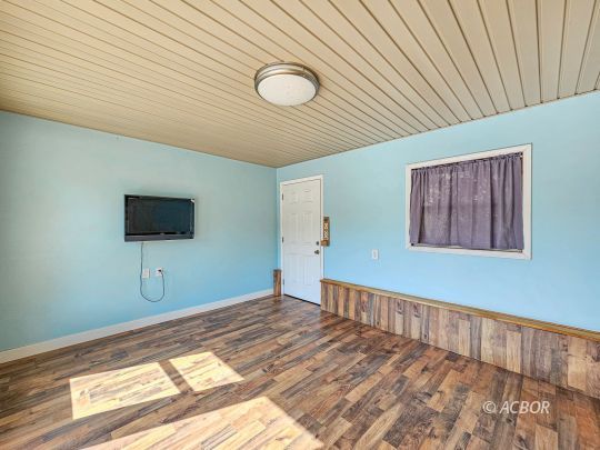 182 Brentwood Dr