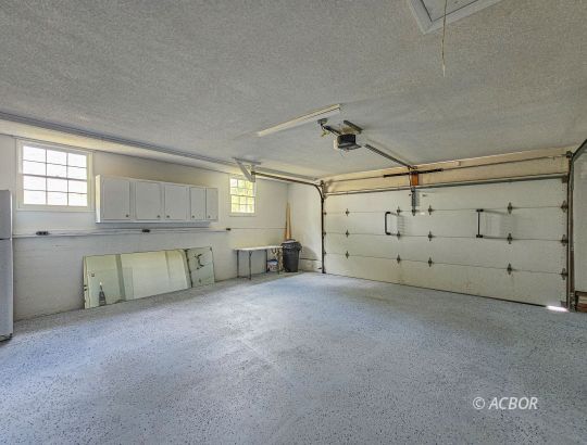 182 Brentwood Dr