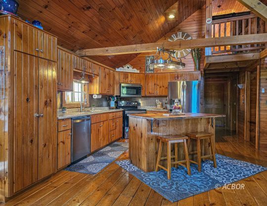 1176 Tick Ridge Rd