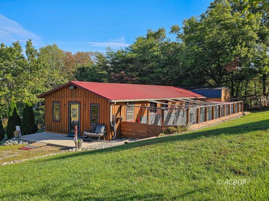 1176 Tick Ridge Rd