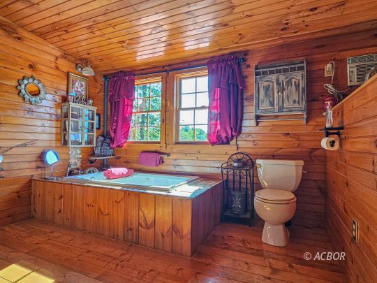 1176 Tick Ridge Rd