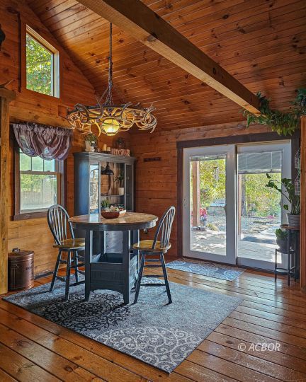 1176 Tick Ridge Rd