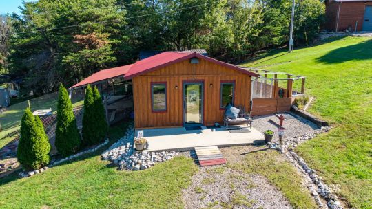 1176 Tick Ridge Rd
