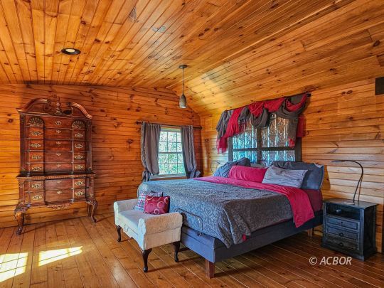 1176 Tick Ridge Rd