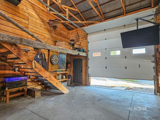 1176 Tick Ridge Rd