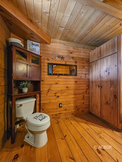 1176 Tick Ridge Rd