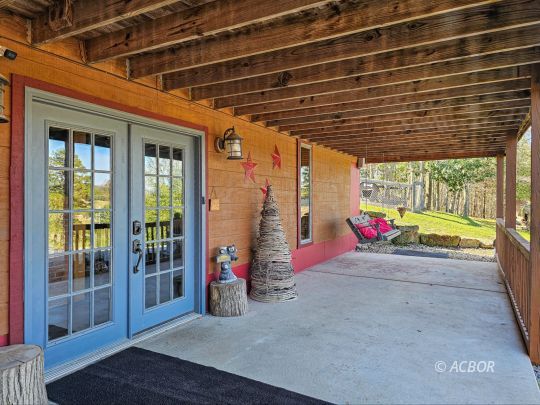 1176 Tick Ridge Rd