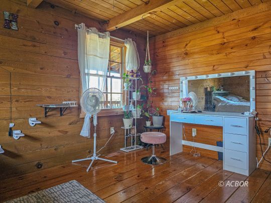 1176 Tick Ridge Rd