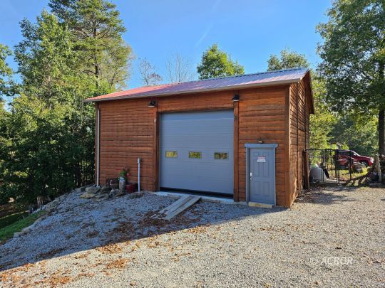 1176 Tick Ridge Rd