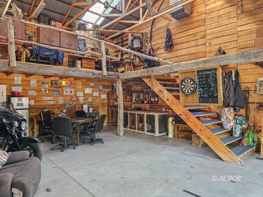 1176 Tick Ridge Rd