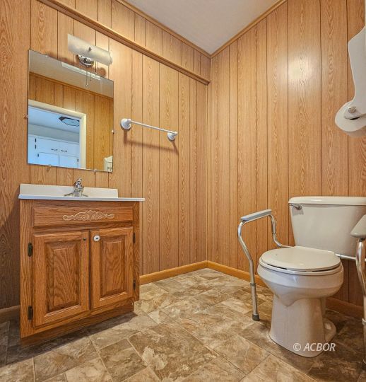 103 Bastiani Dr