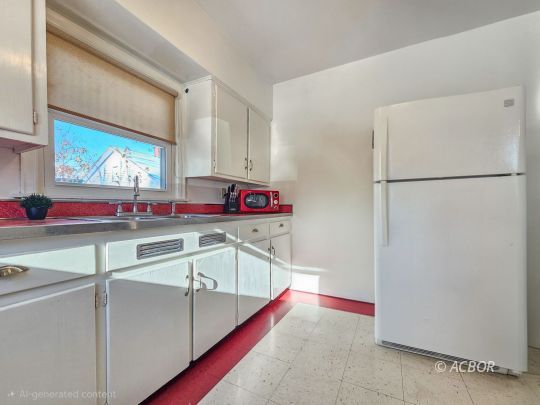15 Vine St