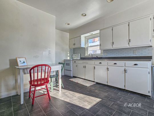 15 Vine St