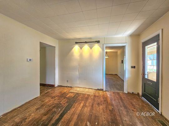 1567 State Route 7N
