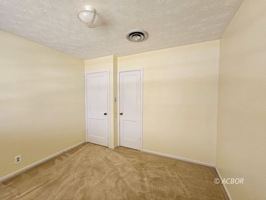 135 Florence Ave