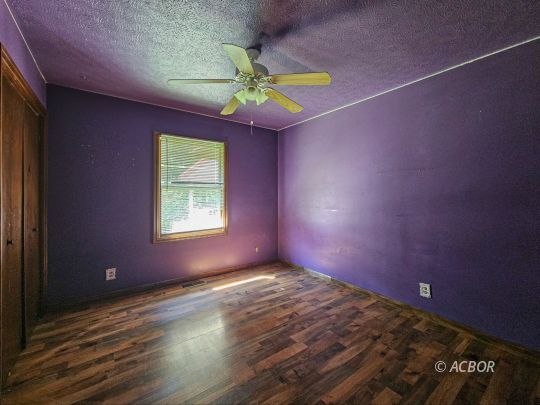 2986 Summit