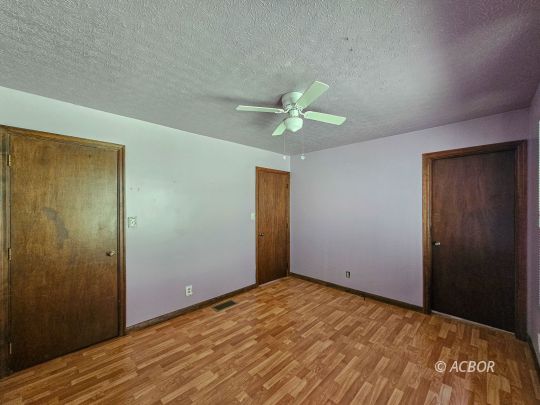 2986 Summit