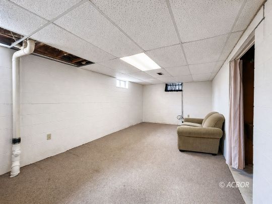 73 Rainbow Dr