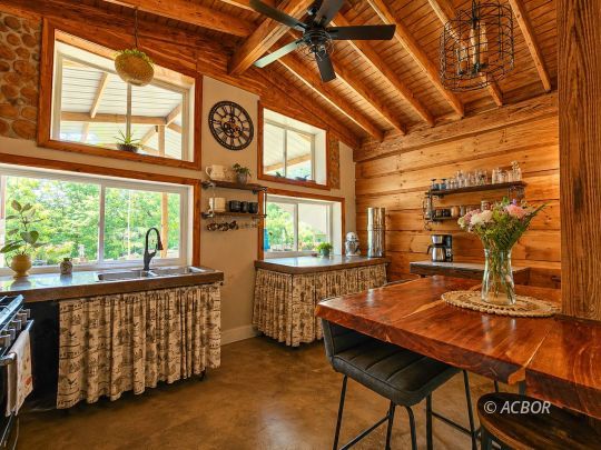 545 Peters Branch Rd