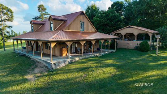 2052 Dry Ridge RD