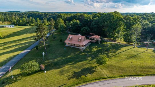 2052 Dry Ridge RD