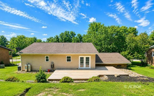 238 Carman Dr