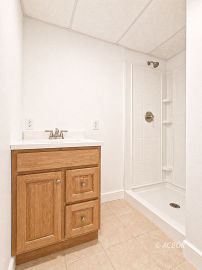 238 Carman Dr