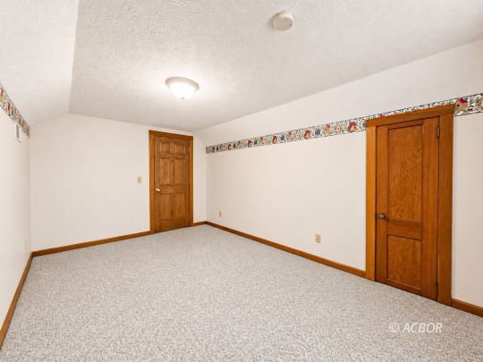 164 Burnett Extension