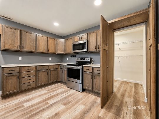 14543 Beaver Pike