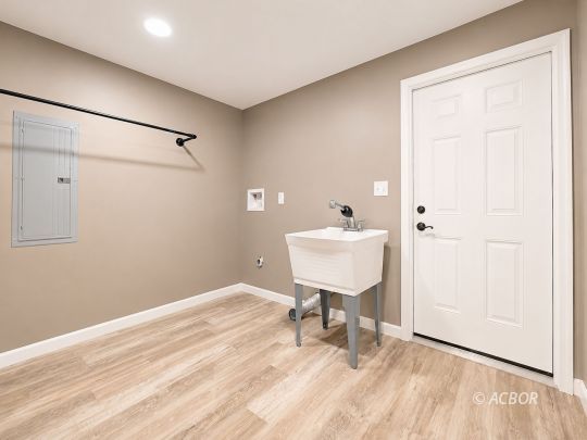 14543 Beaver Pike