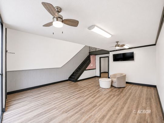 111 Court