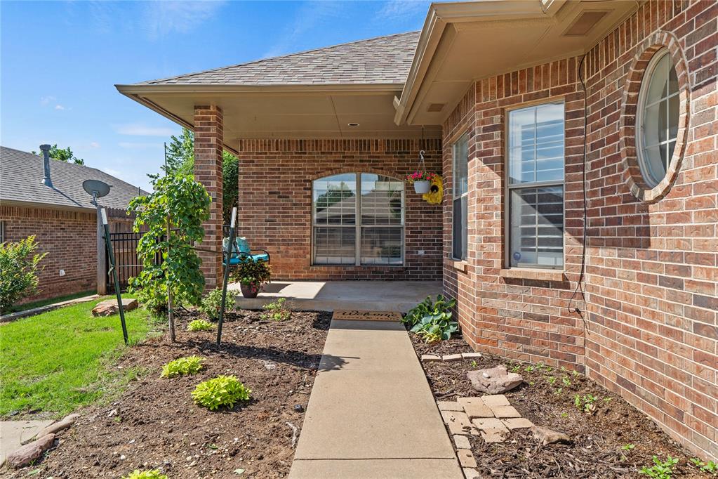 1840 NW 160th Place