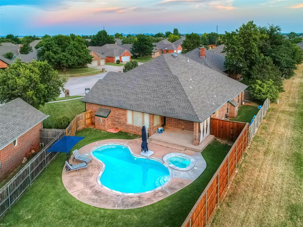 10605 Bishops Gate