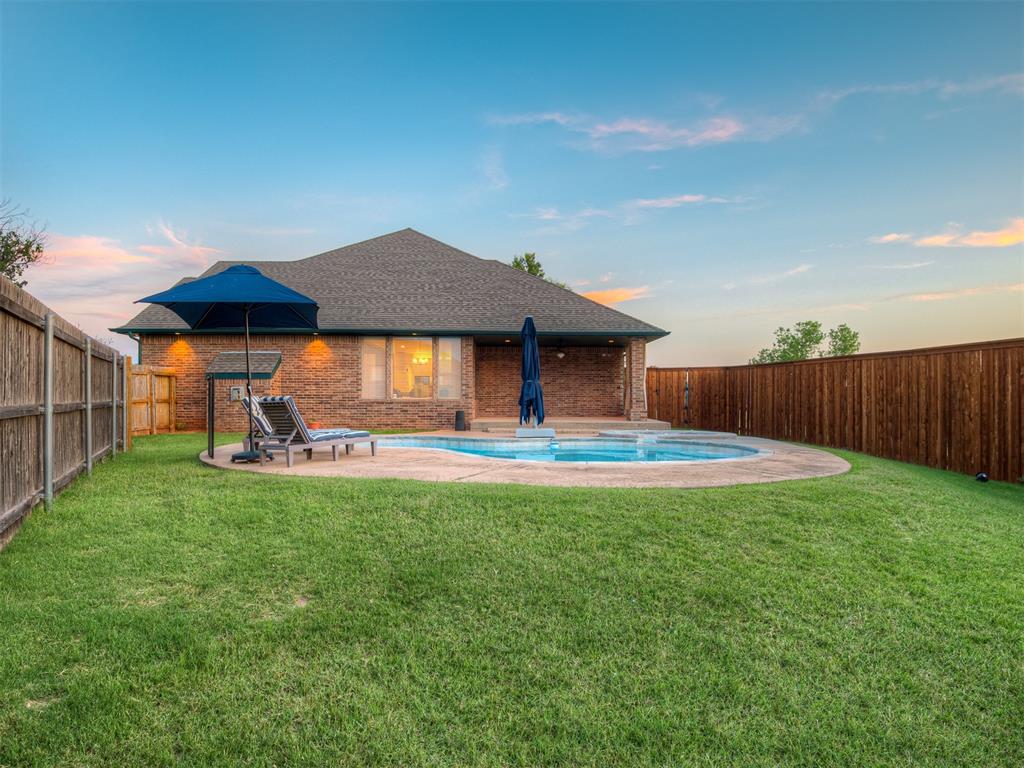 10605 Bishops Gate