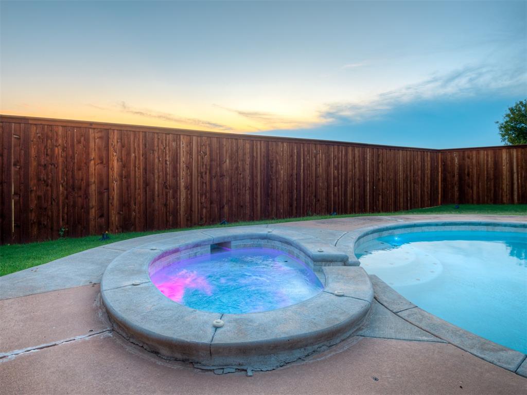 10605 Bishops Gate