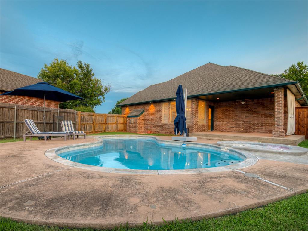 10605 Bishops Gate
