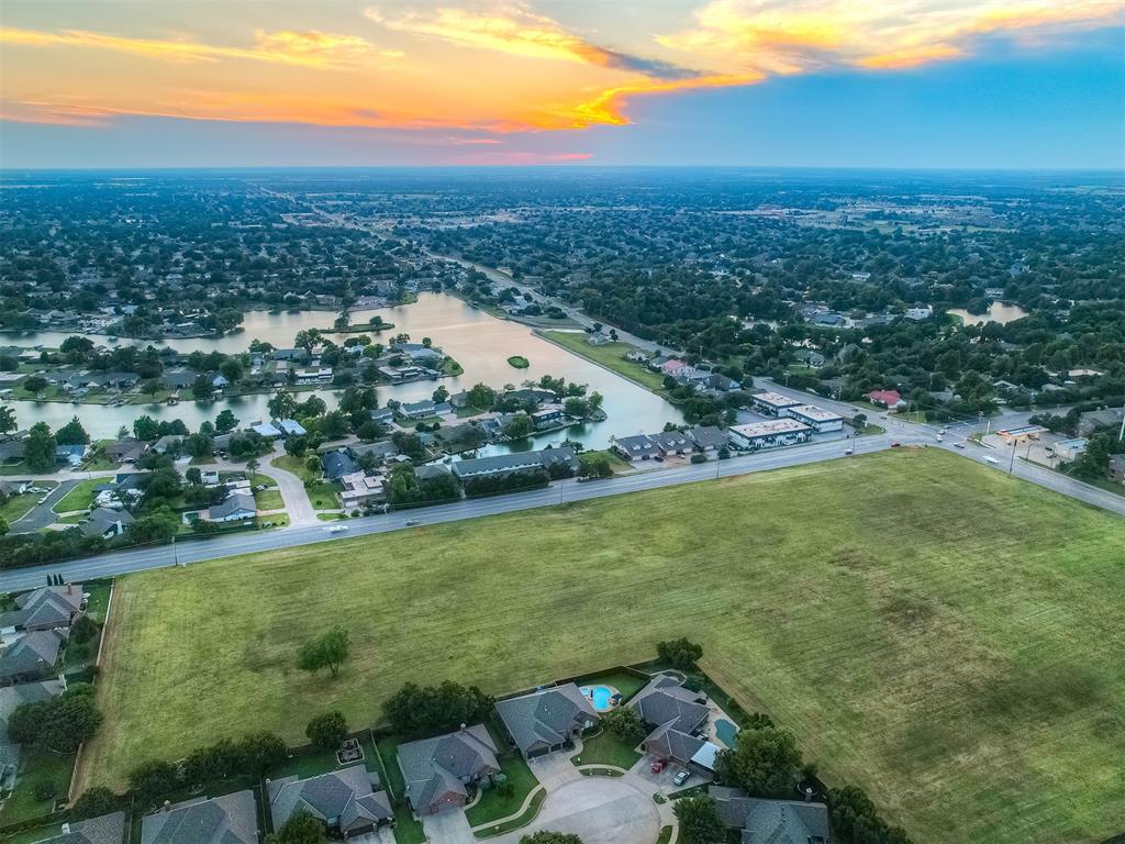 10605 Bishops Gate