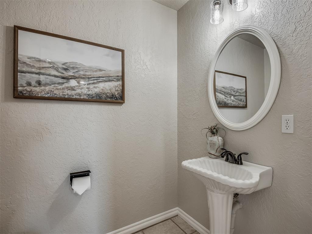 10605 Bishops Gate