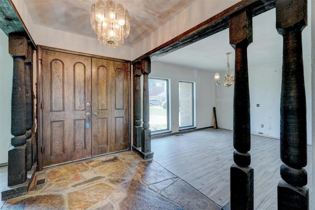 6417 Urschel Court