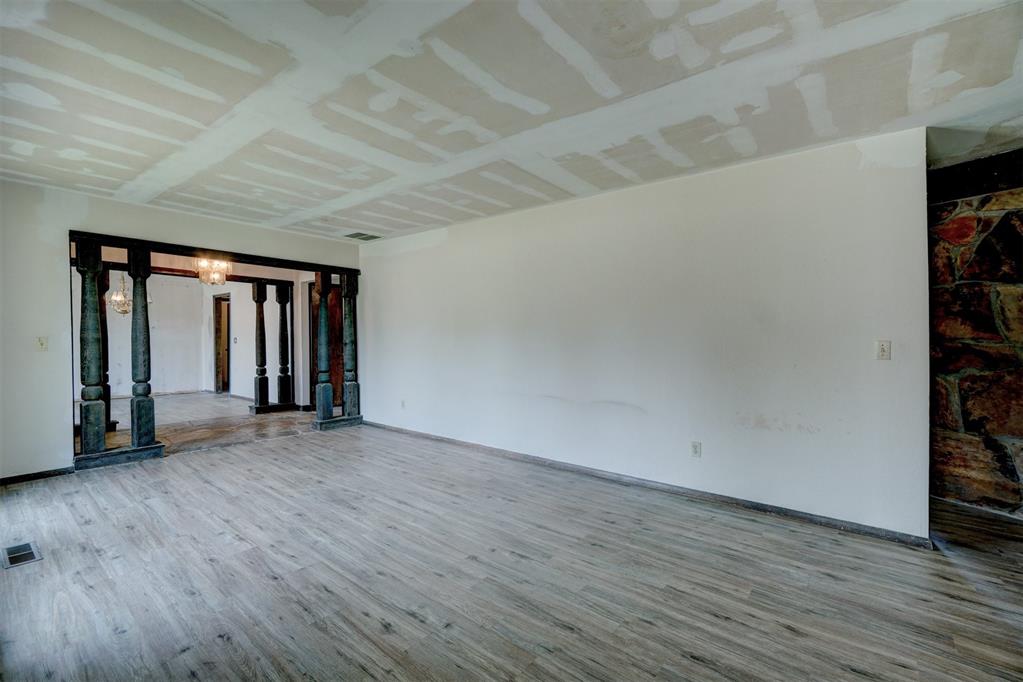 6417 Urschel Court