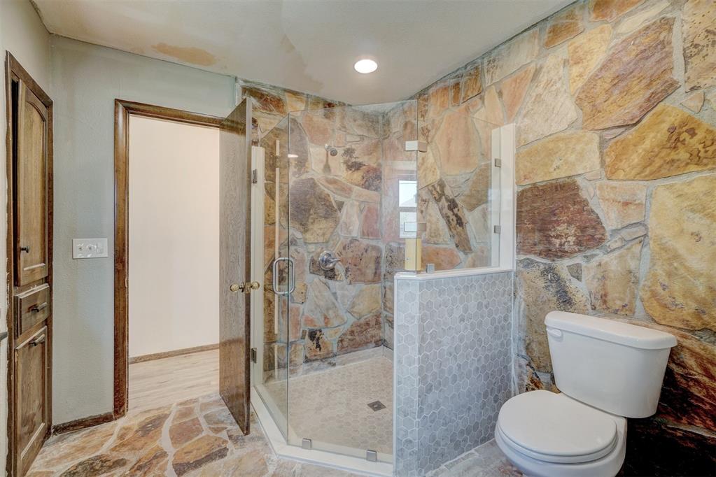 6417 Urschel Court