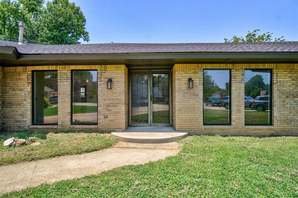 6417 Urschel Court