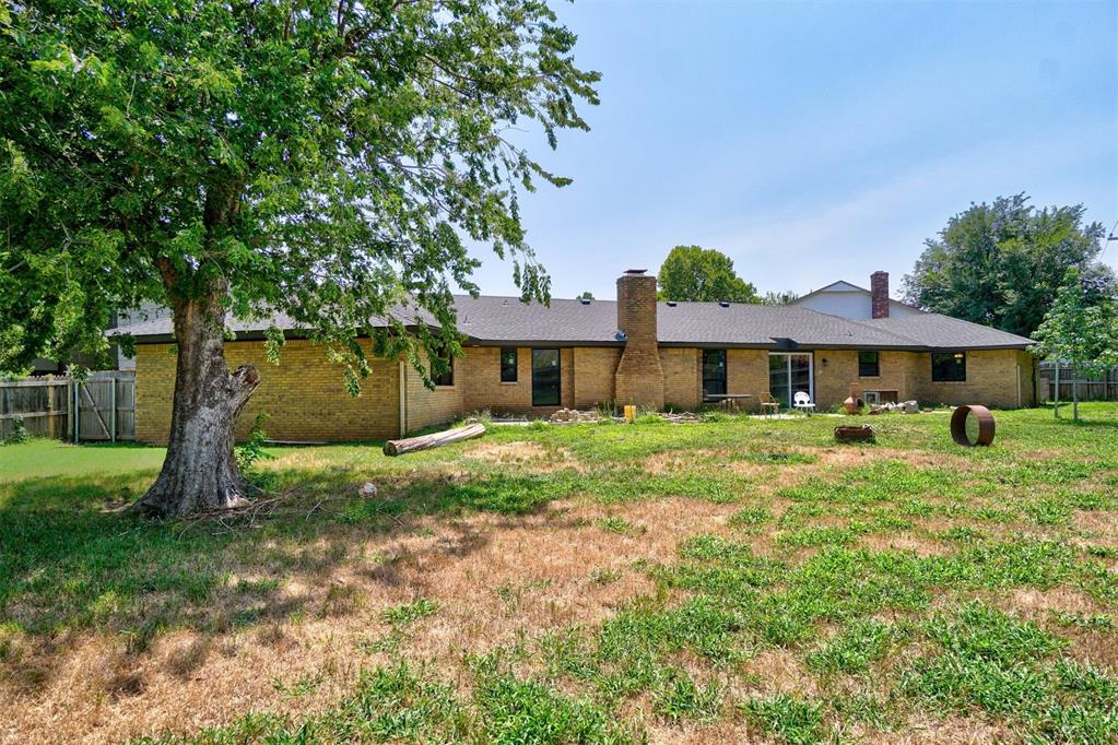 6417 Urschel Court