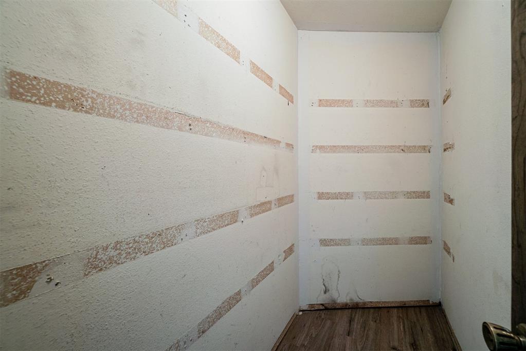 6417 Urschel Court