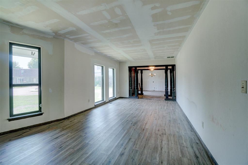 6417 Urschel Court