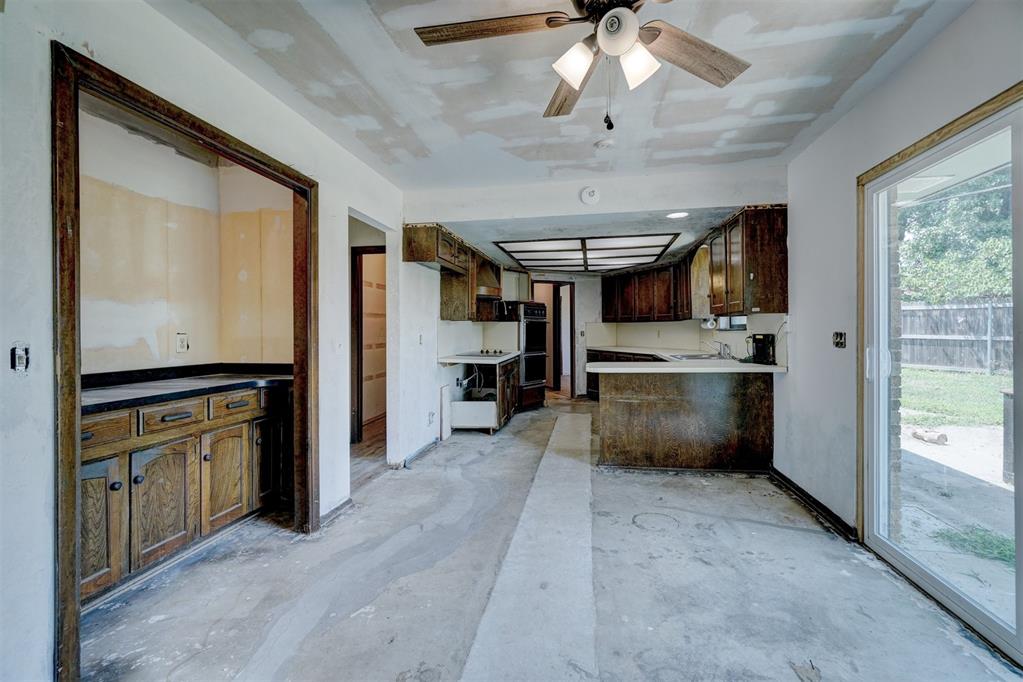 6417 Urschel Court