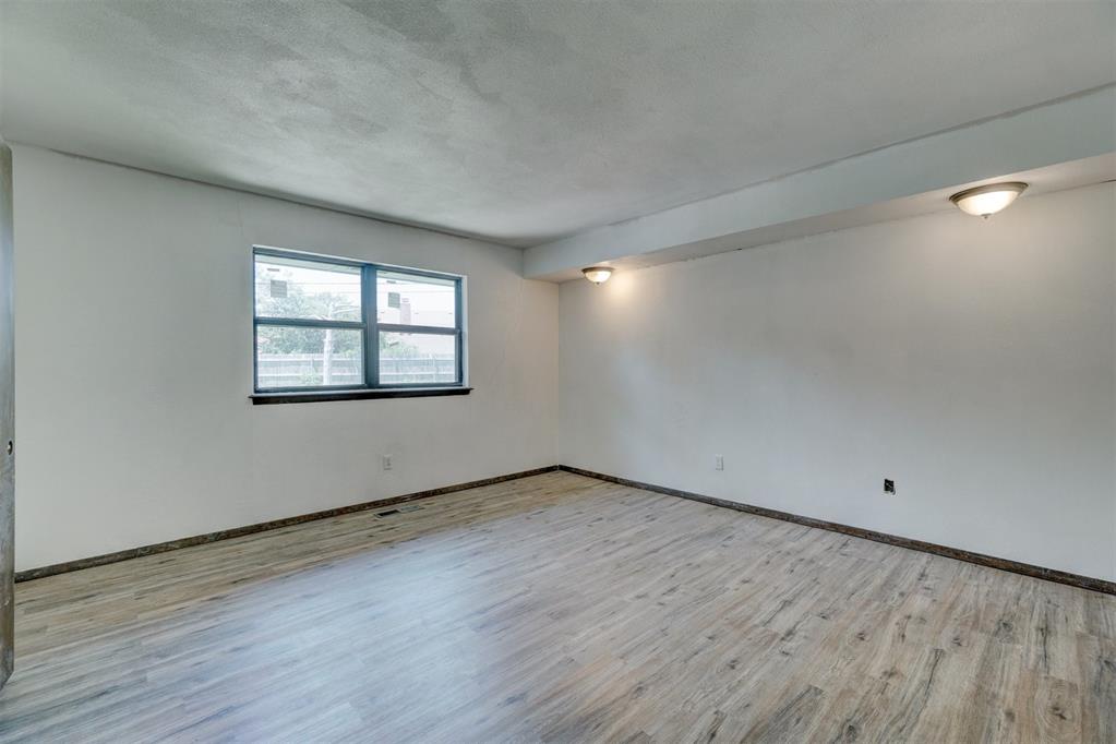 6417 Urschel Court