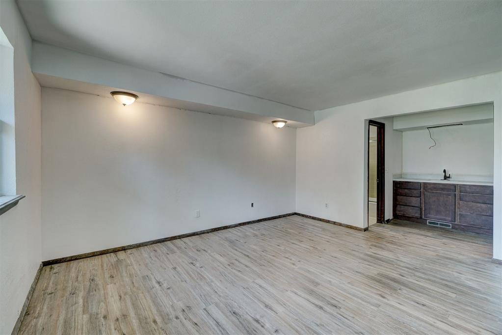 6417 Urschel Court