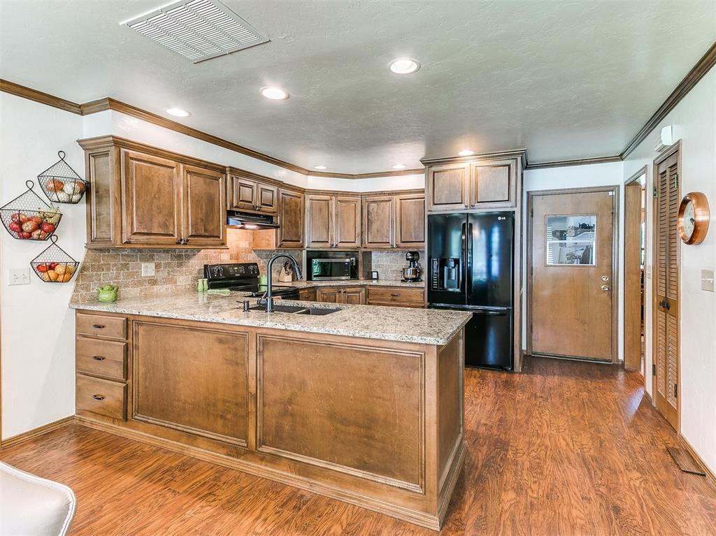 10213 Ski Drive